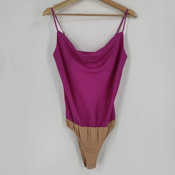 WAYF | "Giselle" bodysuit - Picture 1 of 6